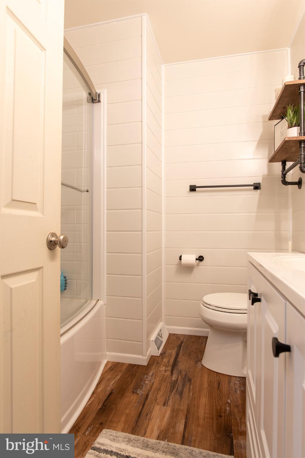 32 Ohio Trail Medford, NJ 08055 - Photo 15 of 25 a bathroom with a toilet and a shower