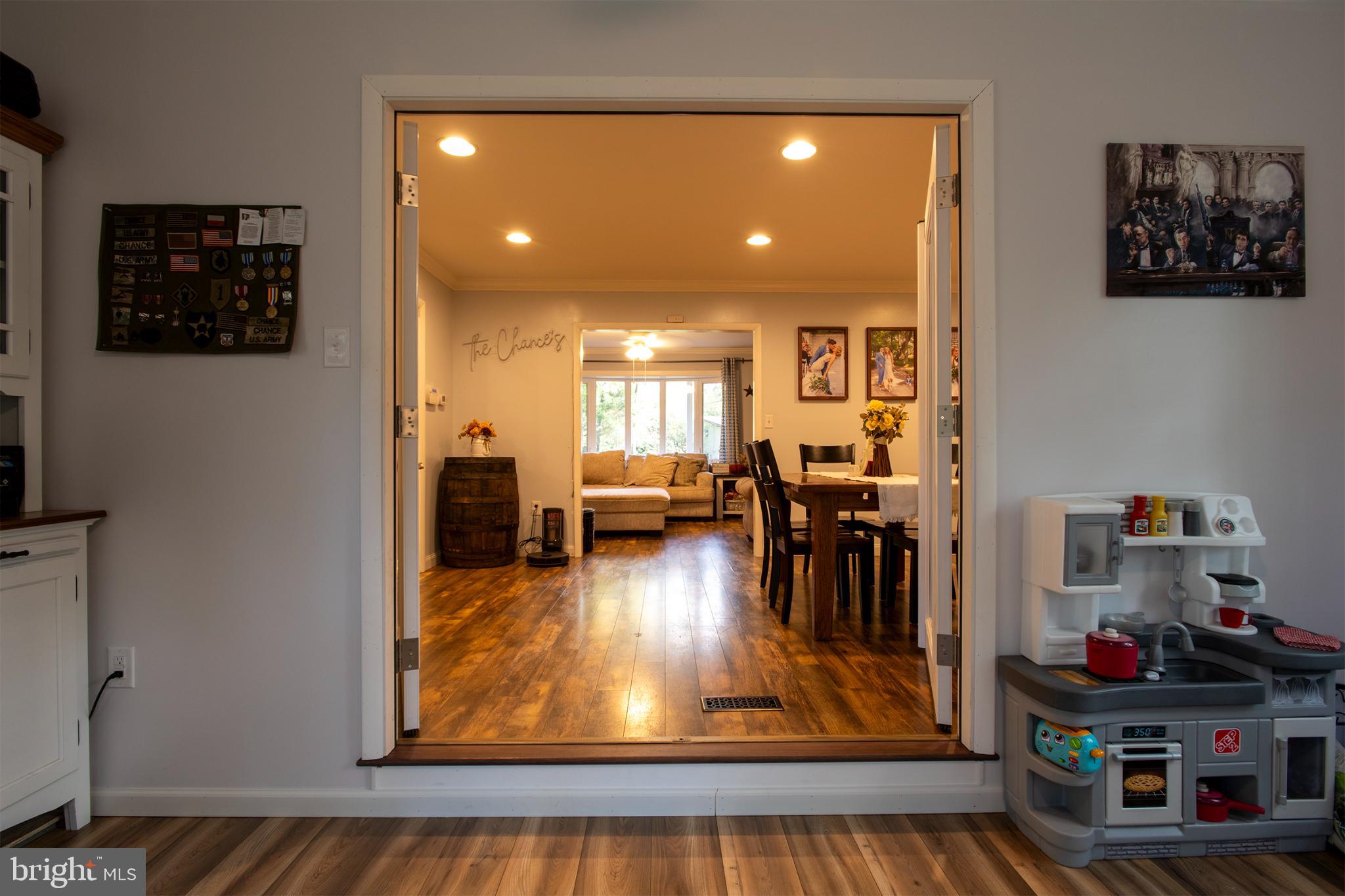 32 Ohio Trail Medford, NJ 08055 - Photo 16 of 25 a living room with kitchen view and a couch