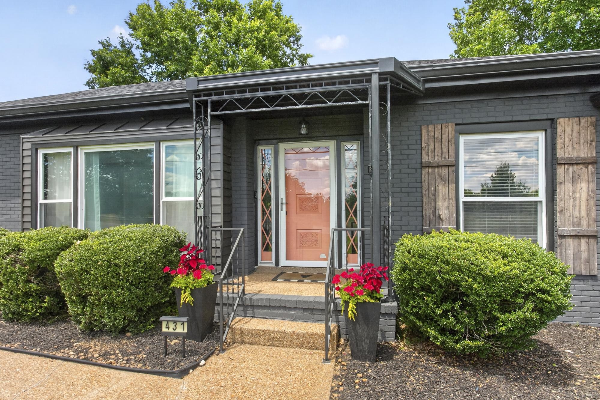 431 Douglas Bend Road Gallatin, TN 37066 - Photo 2 of 45