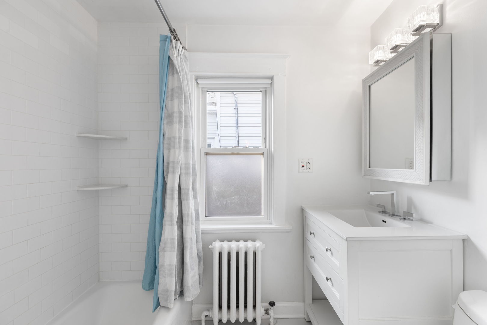 331 Granby Road Lake Forest, IL 60045 - Photo 12 of 23 a bathroom with a sink a toilet and shower