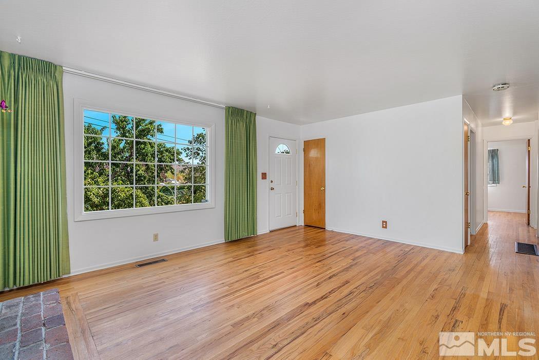 200 Hoge Road Reno, NV 89506 - Photo 3 of 38 Photo 3