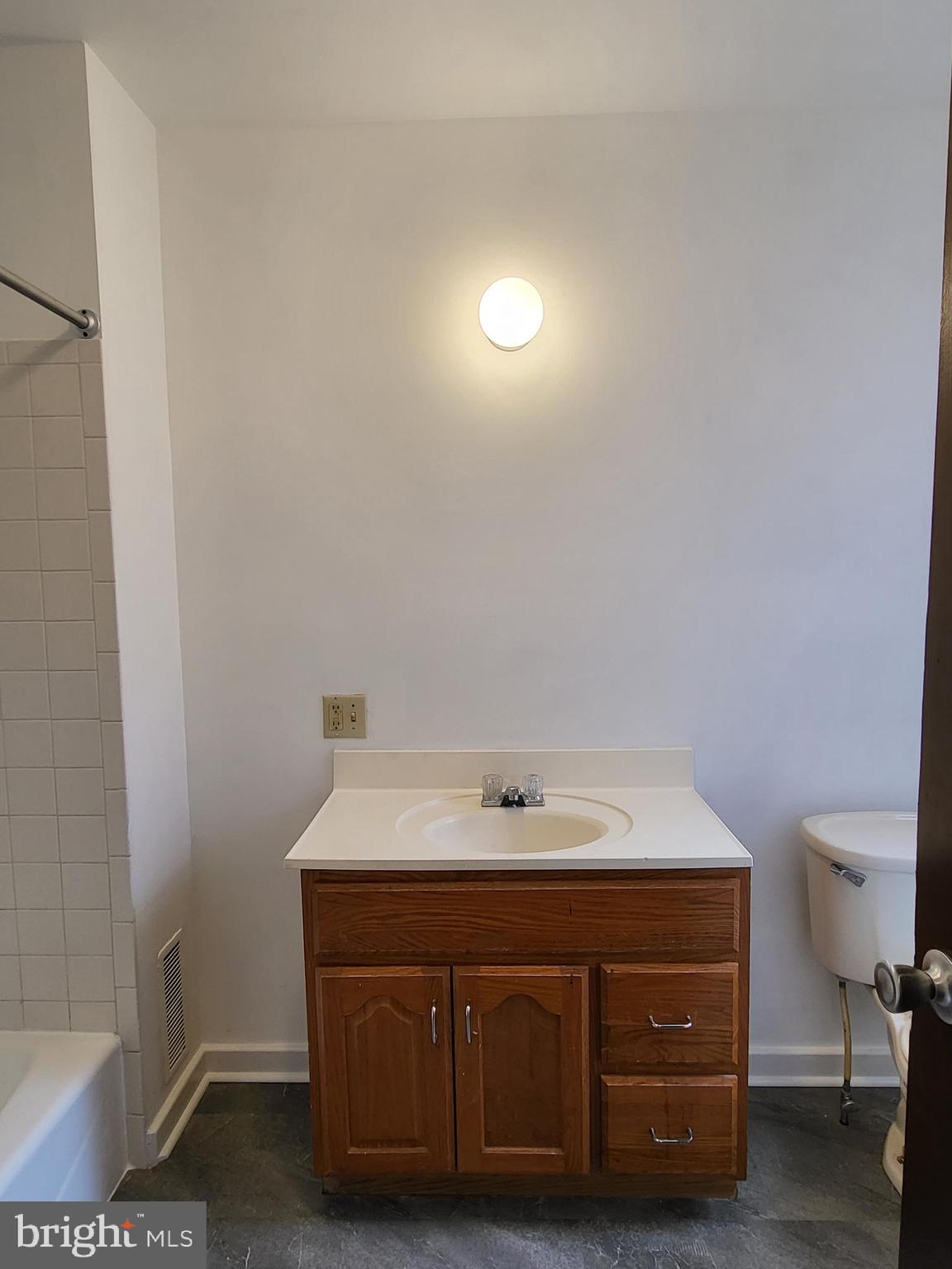 1205 Elm Street Reading, PA 19604 - Photo 17 of 29