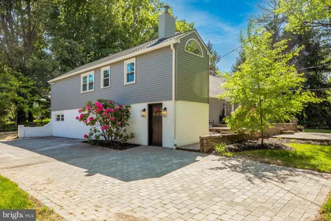 $1,499,000 | 1110 West Valley Road, Wayne, PA 19087
