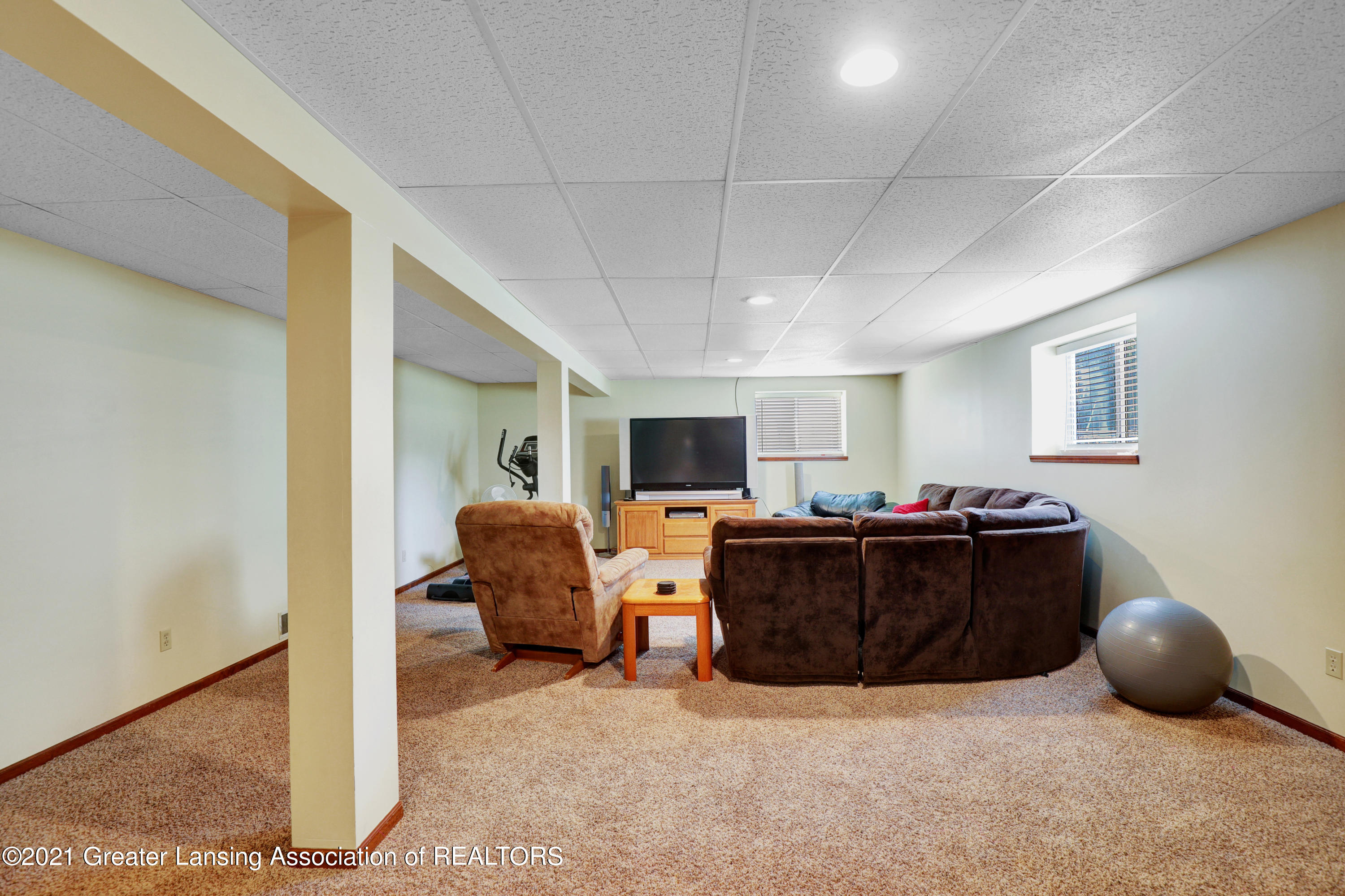 5884 Green Road Haslett, MI 48840 - Photo 19 of 28 9I3A0183