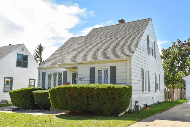 $239,000 | 4707 West Sumac Place, Milwaukee, WI 53219