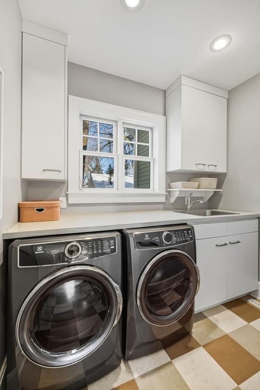 185 West Lake Street Excelsior, MN 55331 - Photo 27 of 95