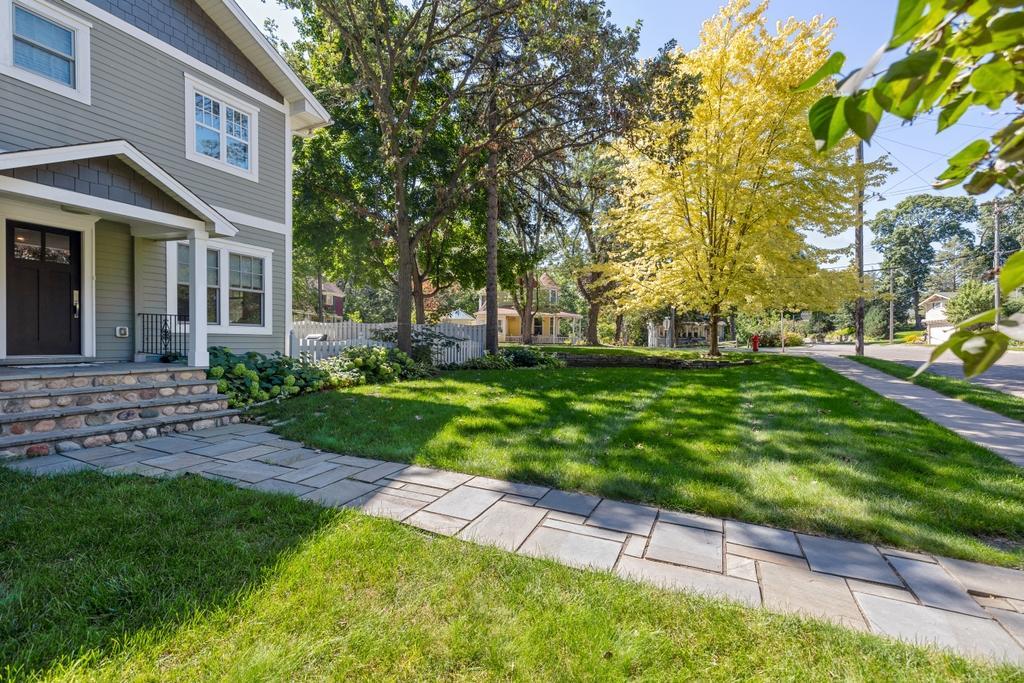 185 West Lake Street Excelsior, MN 55331 - Photo 68 of 95