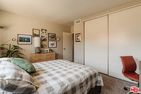 $629,000 | 15023 Sherman Way, Unit E, Van Nuys, CA 91405