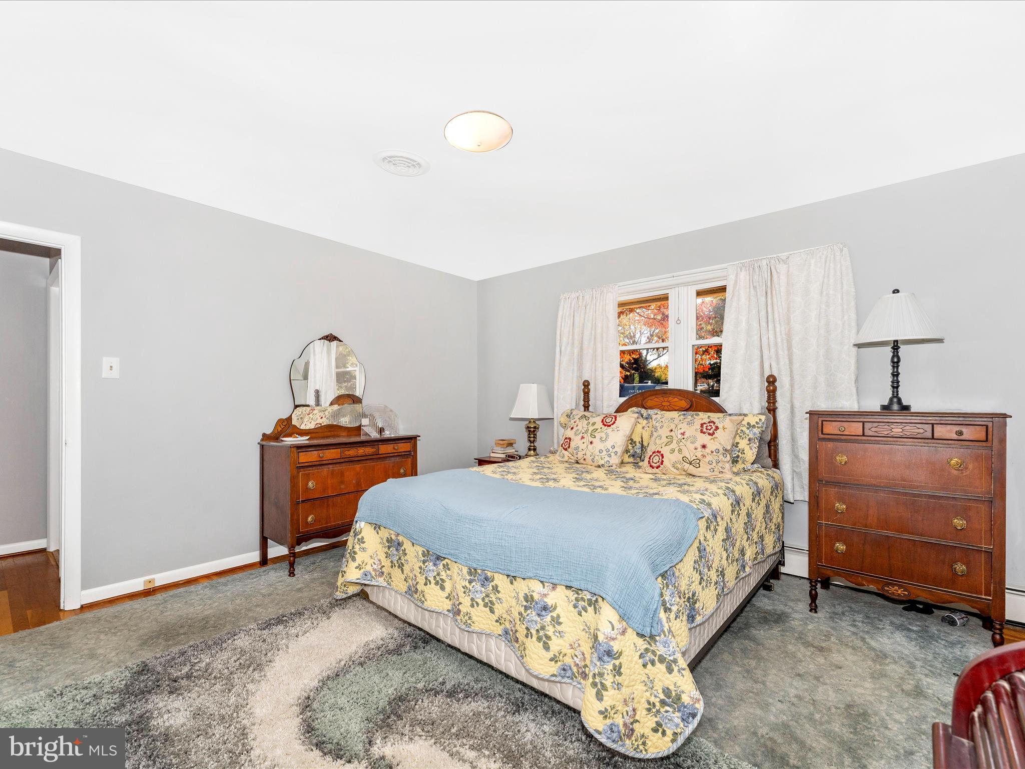 28 Emmert Road Hagerstown, MD 21740 - Photo 17 of 53 Primary Bedroom