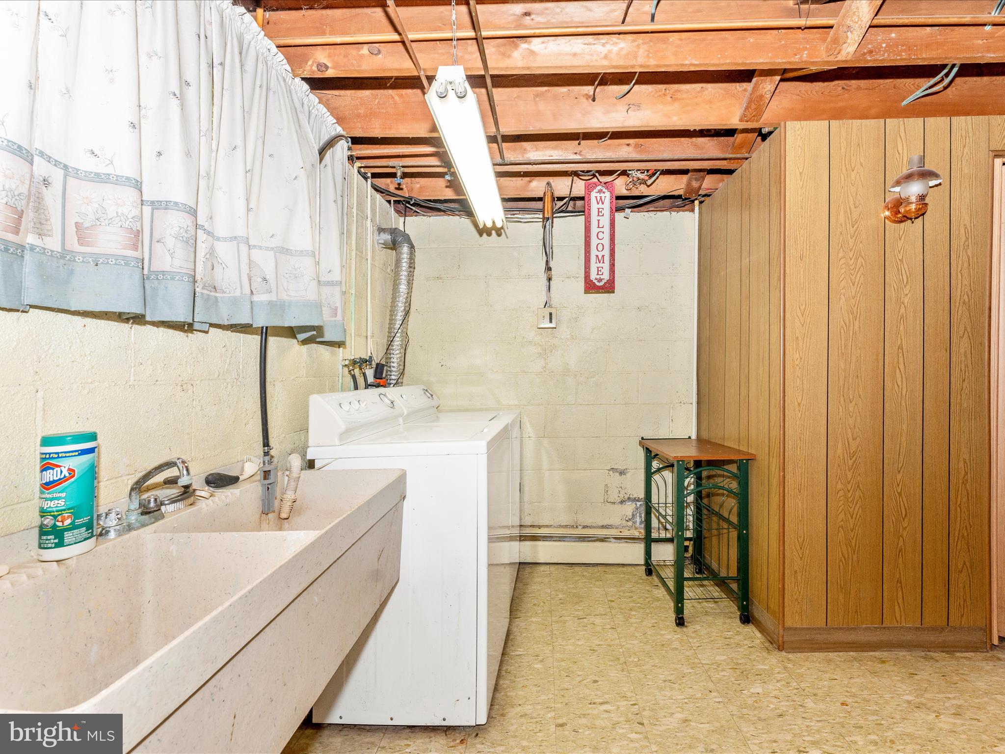 28 Emmert Road Hagerstown, MD 21740 - Photo 29 of 53 Laundry