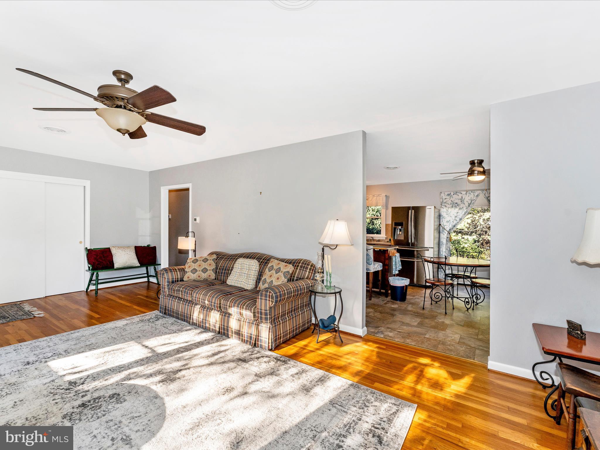 28 Emmert Road Hagerstown, MD 21740 - Photo 8 of 53 Living Room