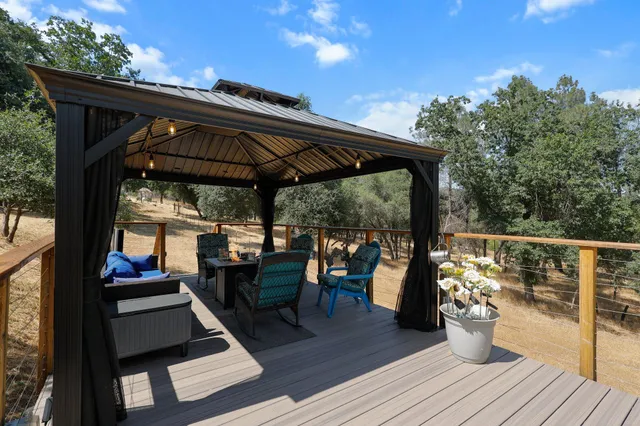 $599,000 | 6949 Rector Creek Road, Igo, CA 96047