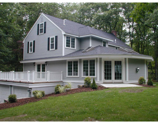 84 Maynard Farm Road Sudbury, MA 01776 - Photo 3 of 15