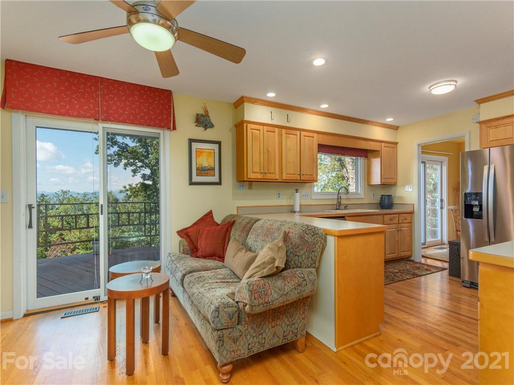 19 Bent Tree Road Asheville, NC 28804 - Photo 12 of 37 Gallery Image 12