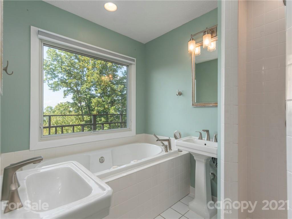 19 Bent Tree Road Asheville, NC 28804 - Photo 26 of 37 Gallery Image 26