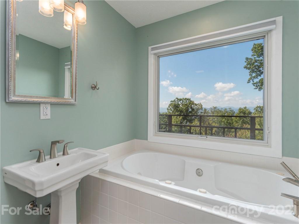 19 Bent Tree Road Asheville, NC 28804 - Photo 27 of 37 Gallery Image 27