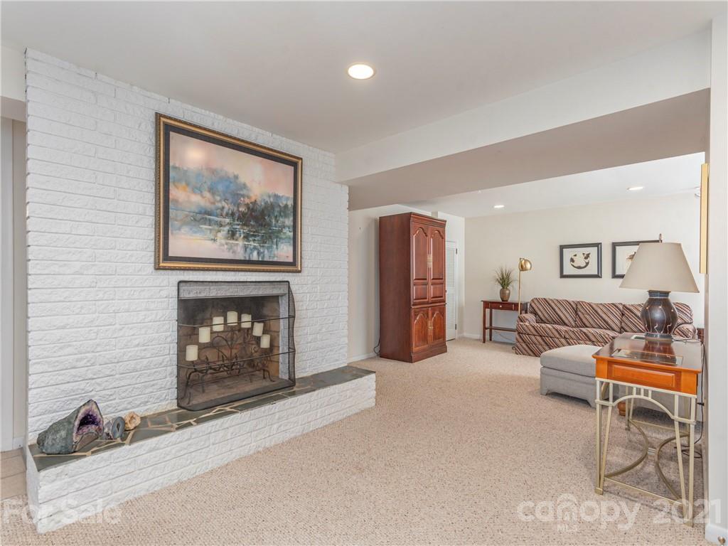 19 Bent Tree Road Asheville, NC 28804 - Photo 28 of 37 Gallery Image 28