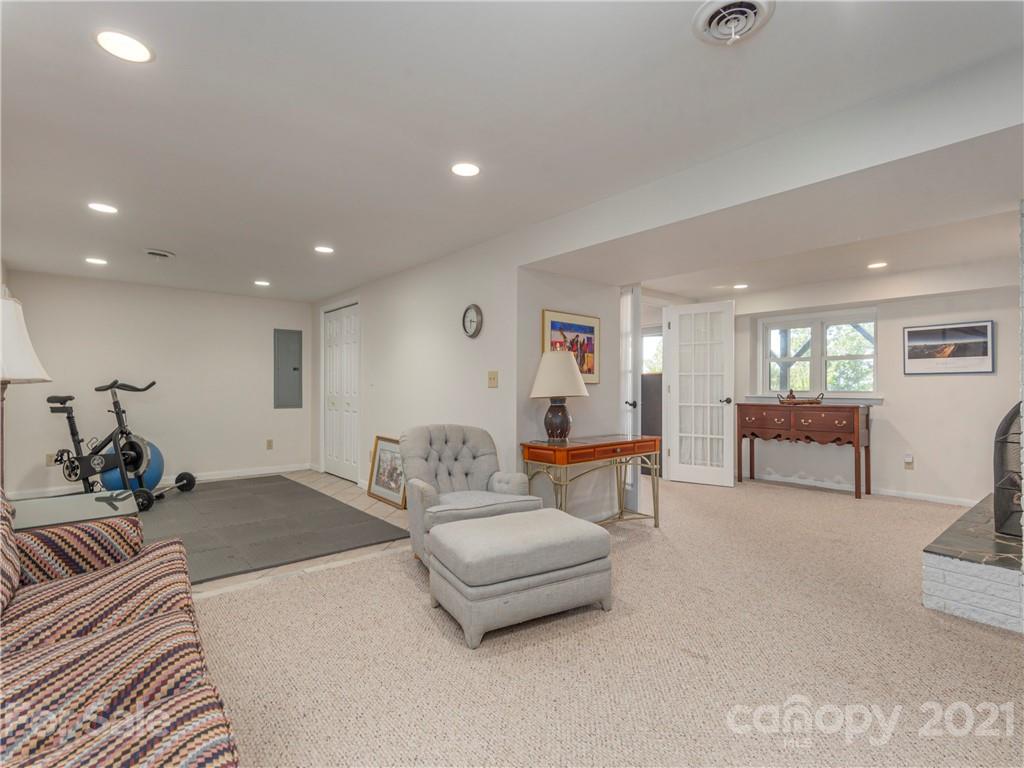 19 Bent Tree Road Asheville, NC 28804 - Photo 30 of 37 Gallery Image 30