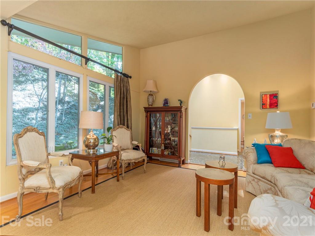 19 Bent Tree Road Asheville, NC 28804 - Photo 7 of 37 Gallery Image 7