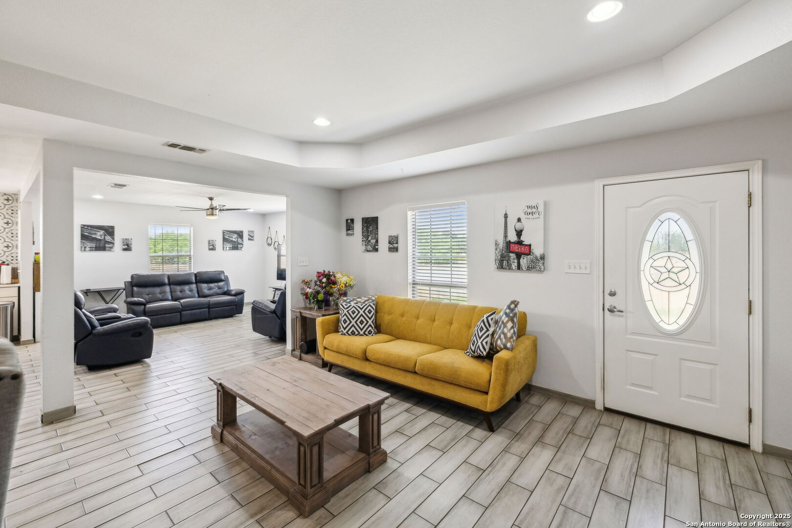 2355 Stuart Road Adkins, TX 78101 - Photo 20 of 46 a living room with furniture and wooden floor