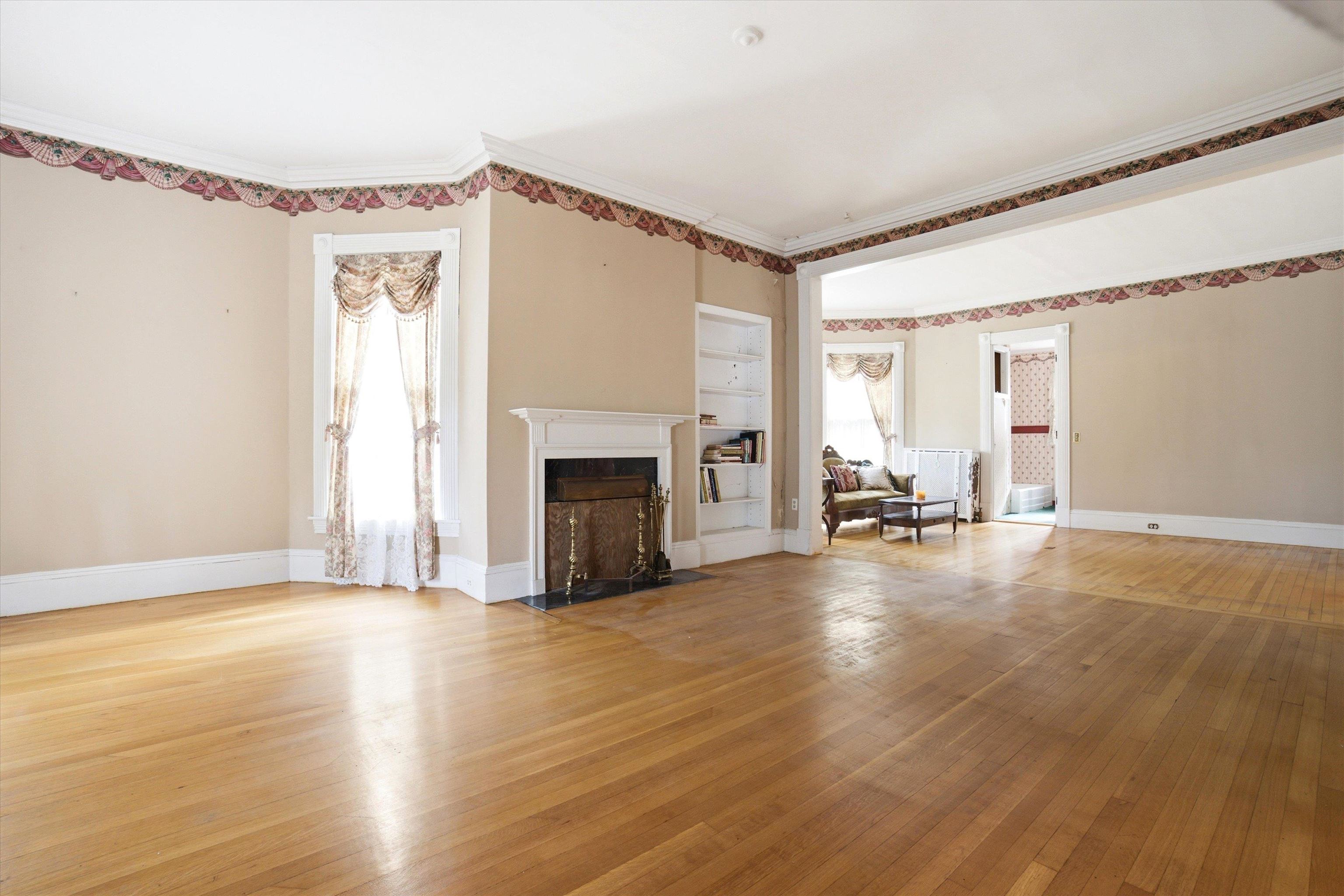 2108 Elm Street Manchester, NH 03104 - Photo 12 of 59