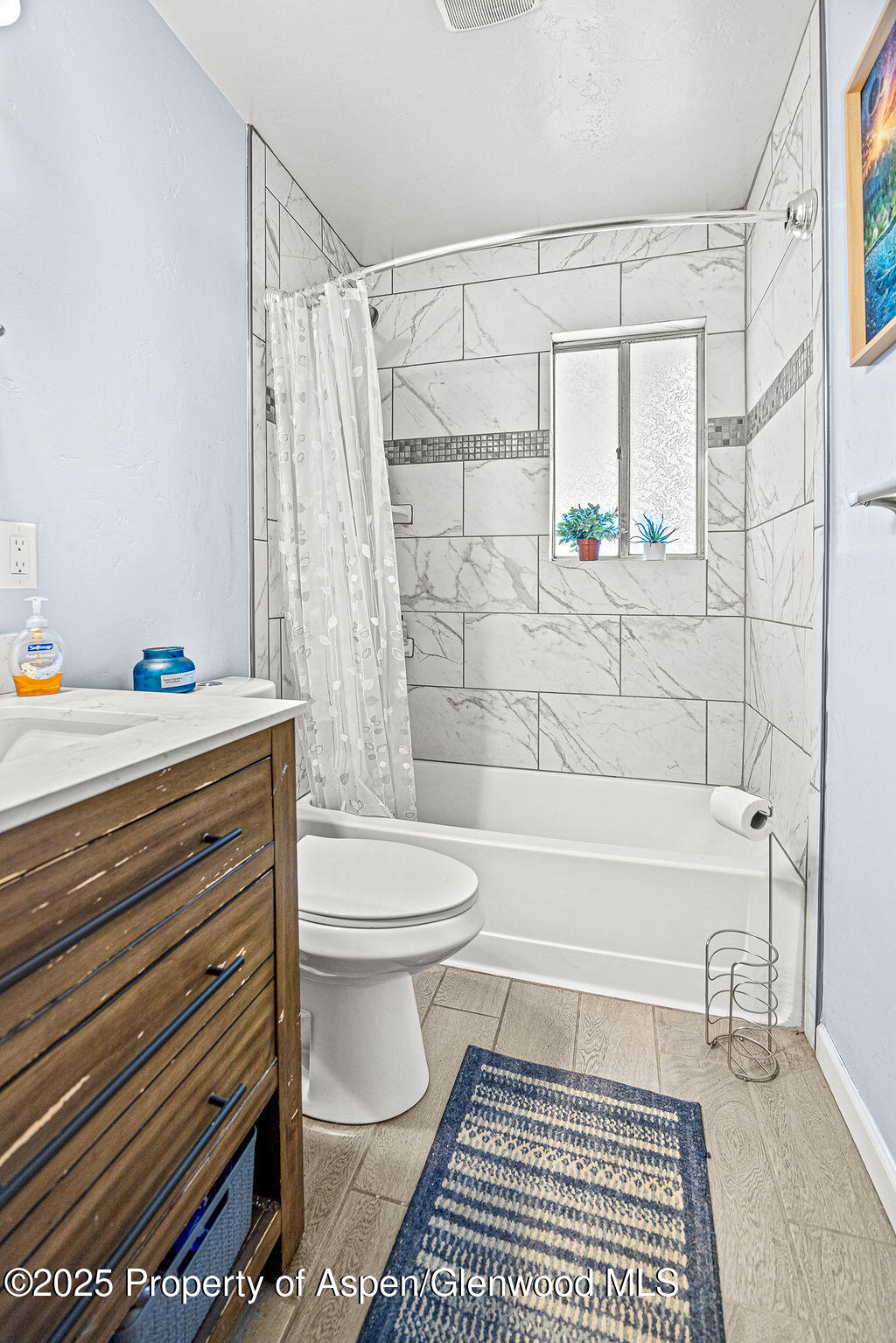 834 Ashley Road Craig, CO 81625 - Photo 22 of 38 a bathroom with a sink toilet and shower