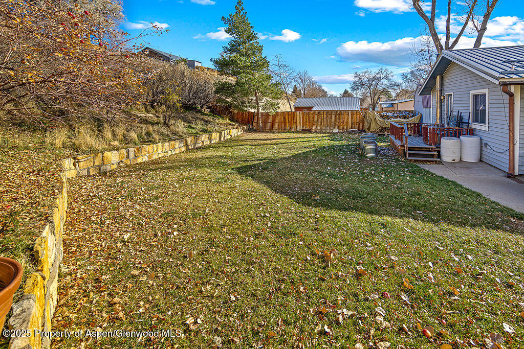 834 Ashley Road Craig, CO 81625 - Photo 30 of 38 a view of a yard in front of house