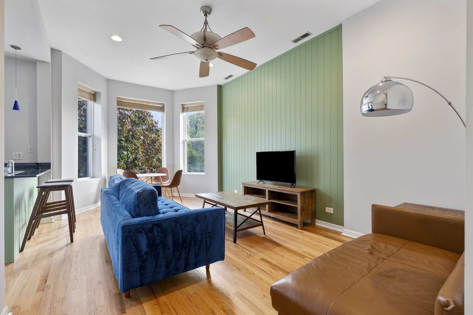 1460 West Ohio Street, Unit 2F Chicago, IL 60642 - Photo 7 of 14
