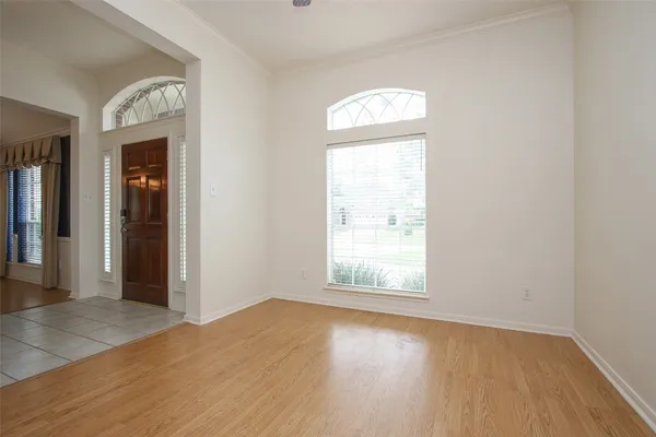$2,200 | 9822 Therrell Drive, Houston, TX 77064