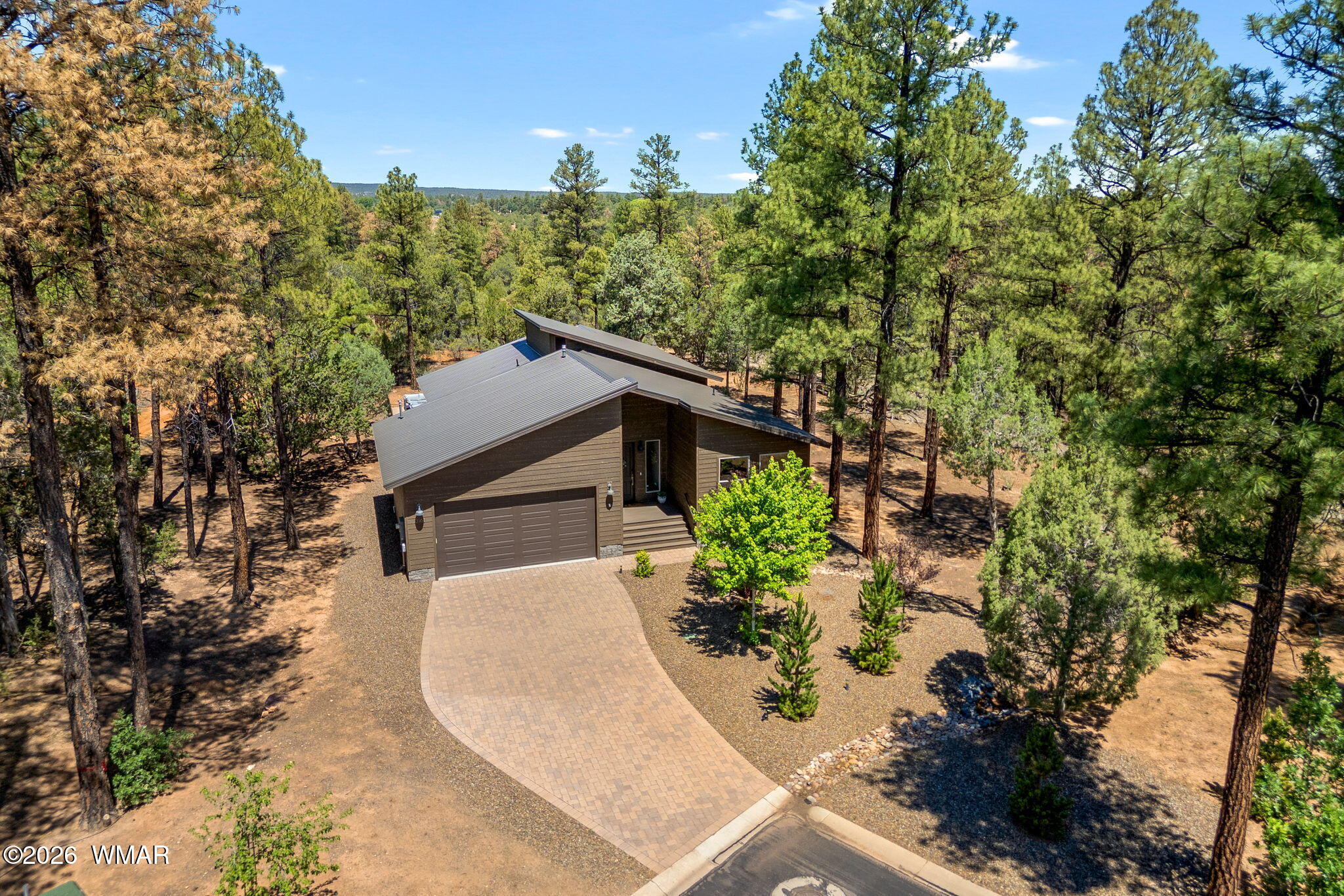 3161 North Eagle Landing Road Show Low, AZ 85901 - Photo 23 of 32 view of a house with a yard