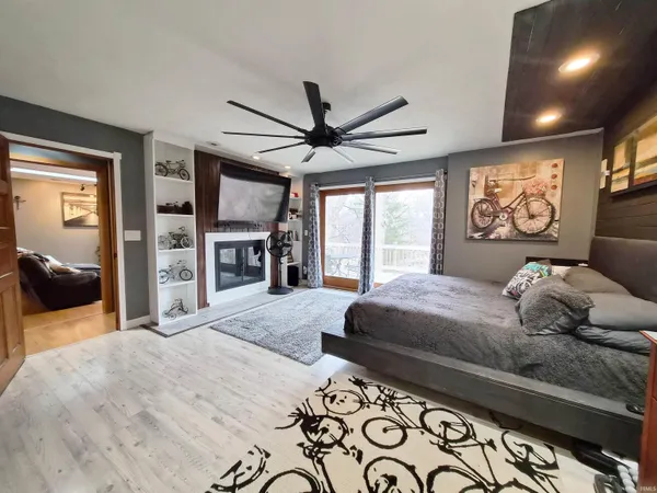 $292,000 | 564 East Pink Magnolia Drive, Winona Lake, IN 46590