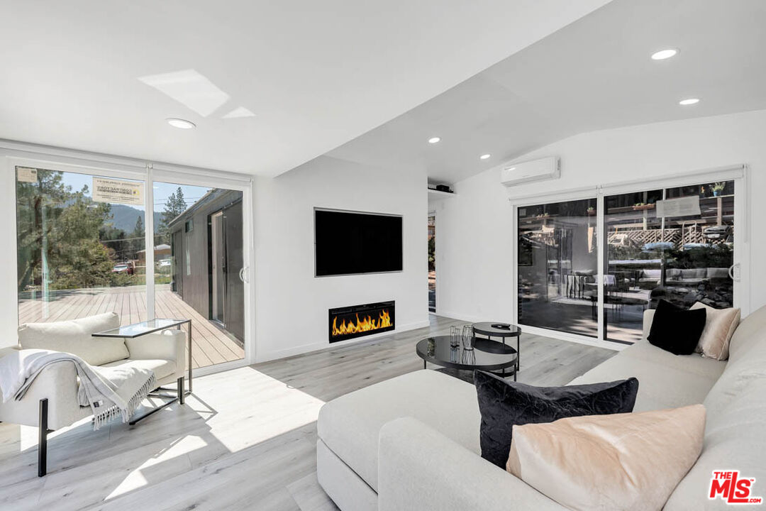 2800 Yukon Way Pine Mountain Club, CA 93222 - Photo 5 of 32