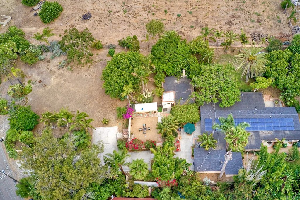 907 Normandy Road Encinitas, CA 92024 - Photo 2 of 25