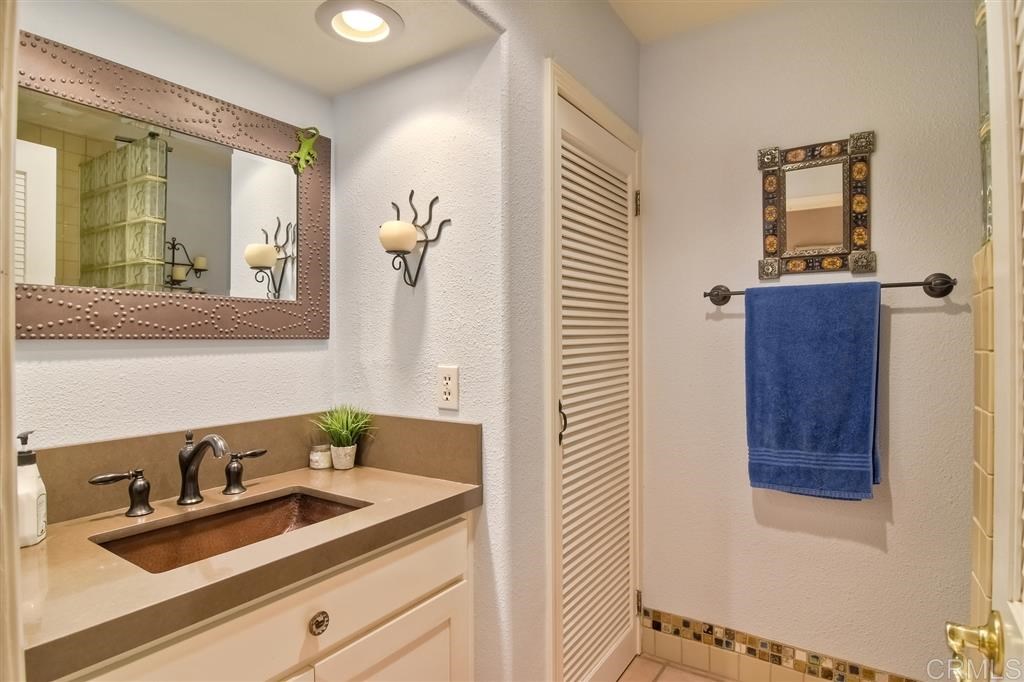 907 Normandy Road Encinitas, CA 92024 - Photo 15 of 25