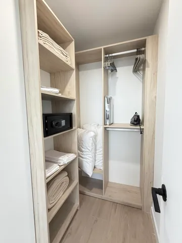 $549,000 | 225 North Miami Avenue, Unit 3502, Miami, FL 33128