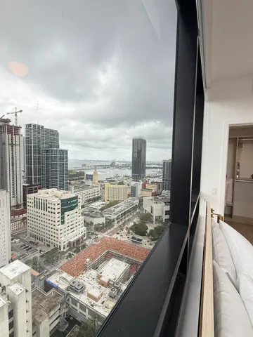 $549,000 | 225 North Miami Avenue, Unit 3502, Miami, FL 33128