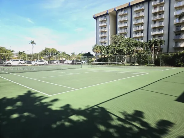 a view of a tennis court