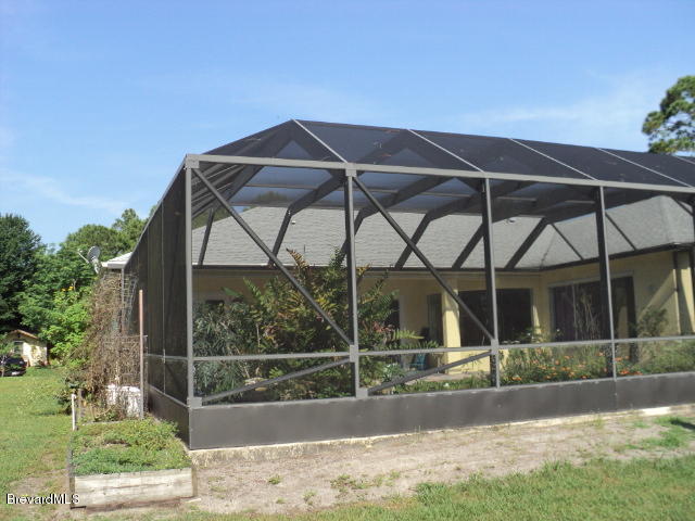 1321 Lockmar Avenue Southwest, Unit 32 Palm Bay, FL 32908 - Photo 9 of 22 1321 LOCKMAR AVE SW 008