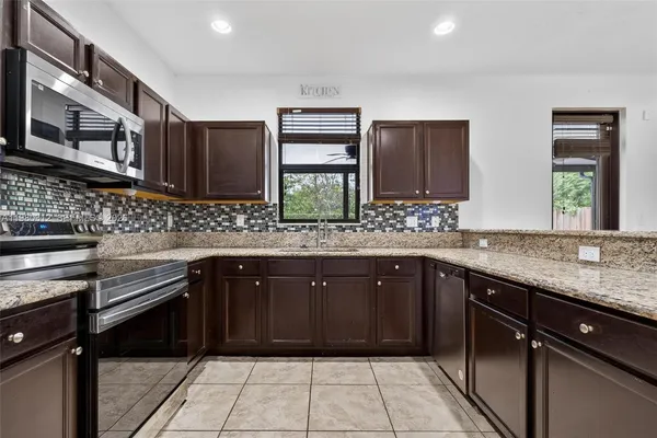 $4,600 | 11561 Southwest 232nd Lane, Unit 11561, Homestead, FL 33032