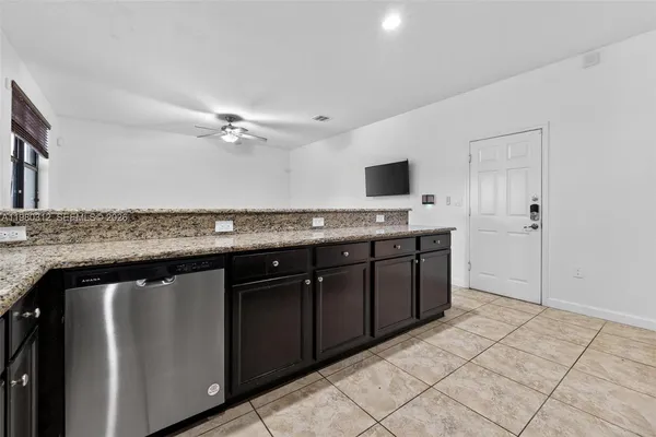 $4,600 | 11561 Southwest 232nd Lane, Unit 11561, Homestead, FL 33032