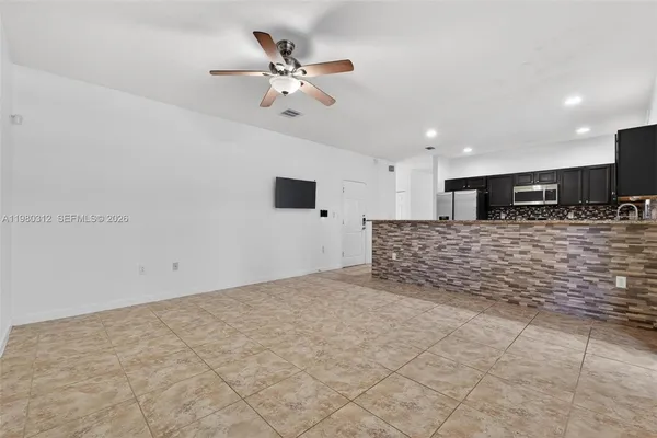 $4,600 | 11561 Southwest 232nd Lane, Unit 11561, Homestead, FL 33032