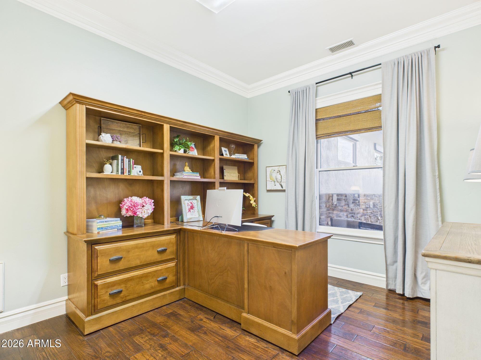 1006 West Rock Springs Circle Payson, AZ 85541 - Photo 5 of 35 a living room with furniture and a window
