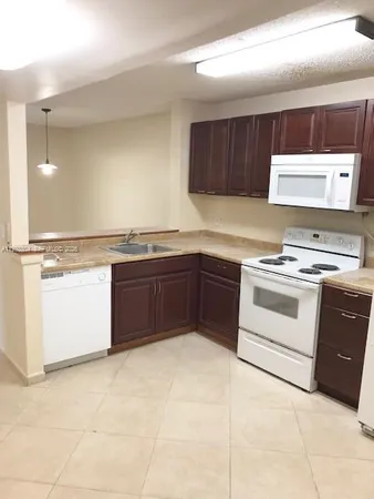 $2,500 | 10749 Cleary Boulevard, Unit 101, Plantation, FL 33324