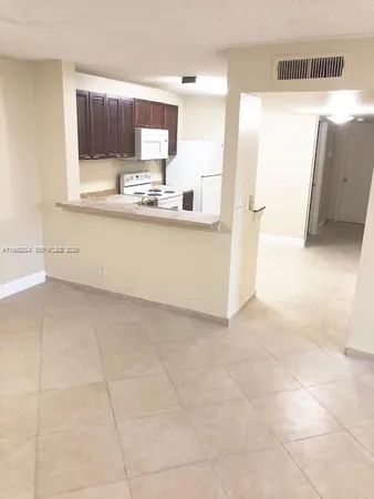 $2,500 | 10749 Cleary Boulevard, Unit 101, Plantation, FL 33324