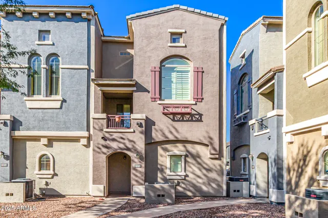 $394,000 | 2401 East Rio Salado Parkway, Unit 1048, Tempe, AZ 85288