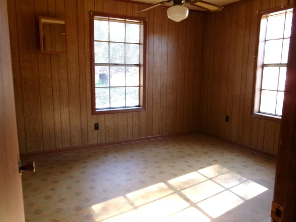 220 Roy Schmidt Road Sontag, MS 39665 - Photo 10 of 12 Photo 10