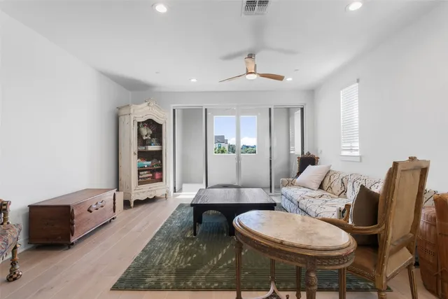 a en suite bathroom with double sink and a mirror