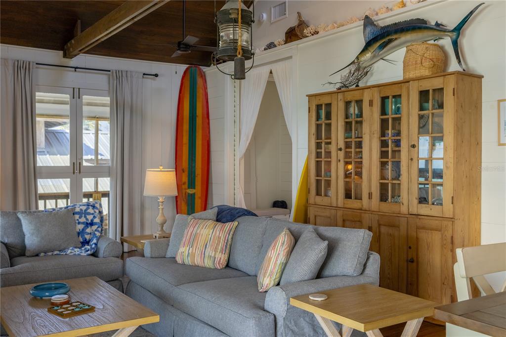 8796 Grand Avenue Boca Grande, FL 33921 - Photo 7 of 19 a living room with furniture and a window