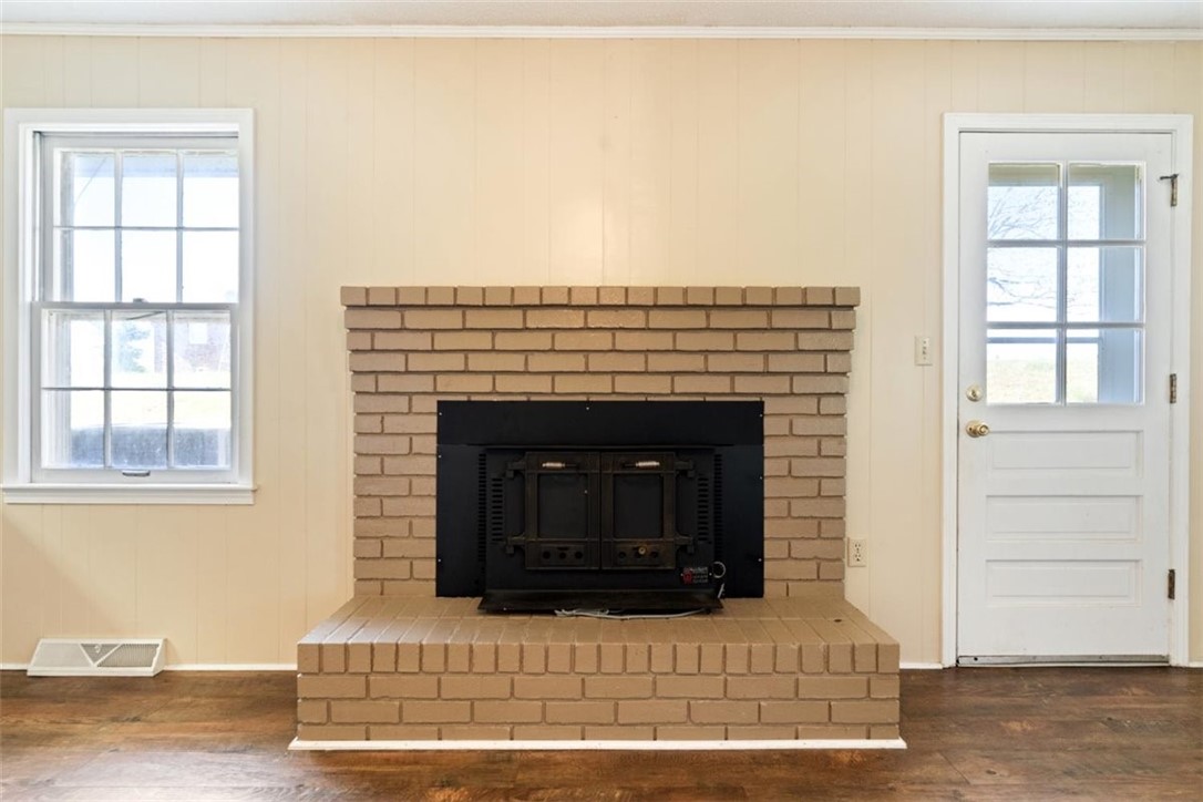 404 Dalton Road Seneca, SC 29678 - Photo 11 of 30 Gallery Image 11