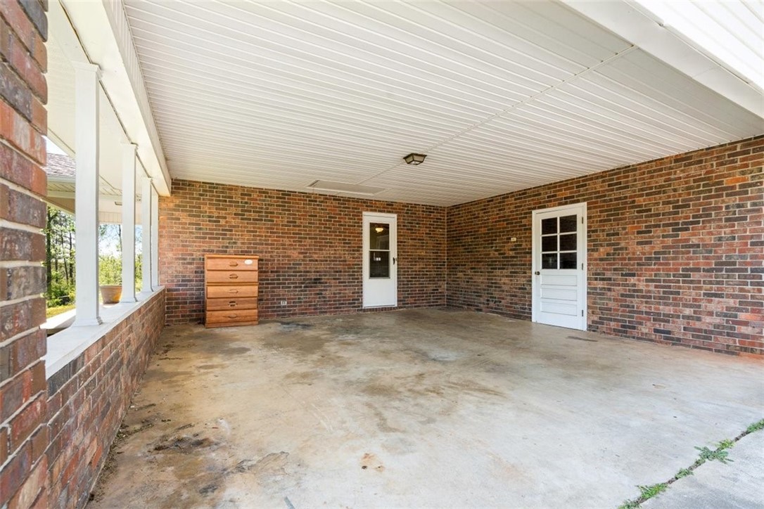 404 Dalton Road Seneca, SC 29678 - Photo 13 of 30 Gallery Image 13